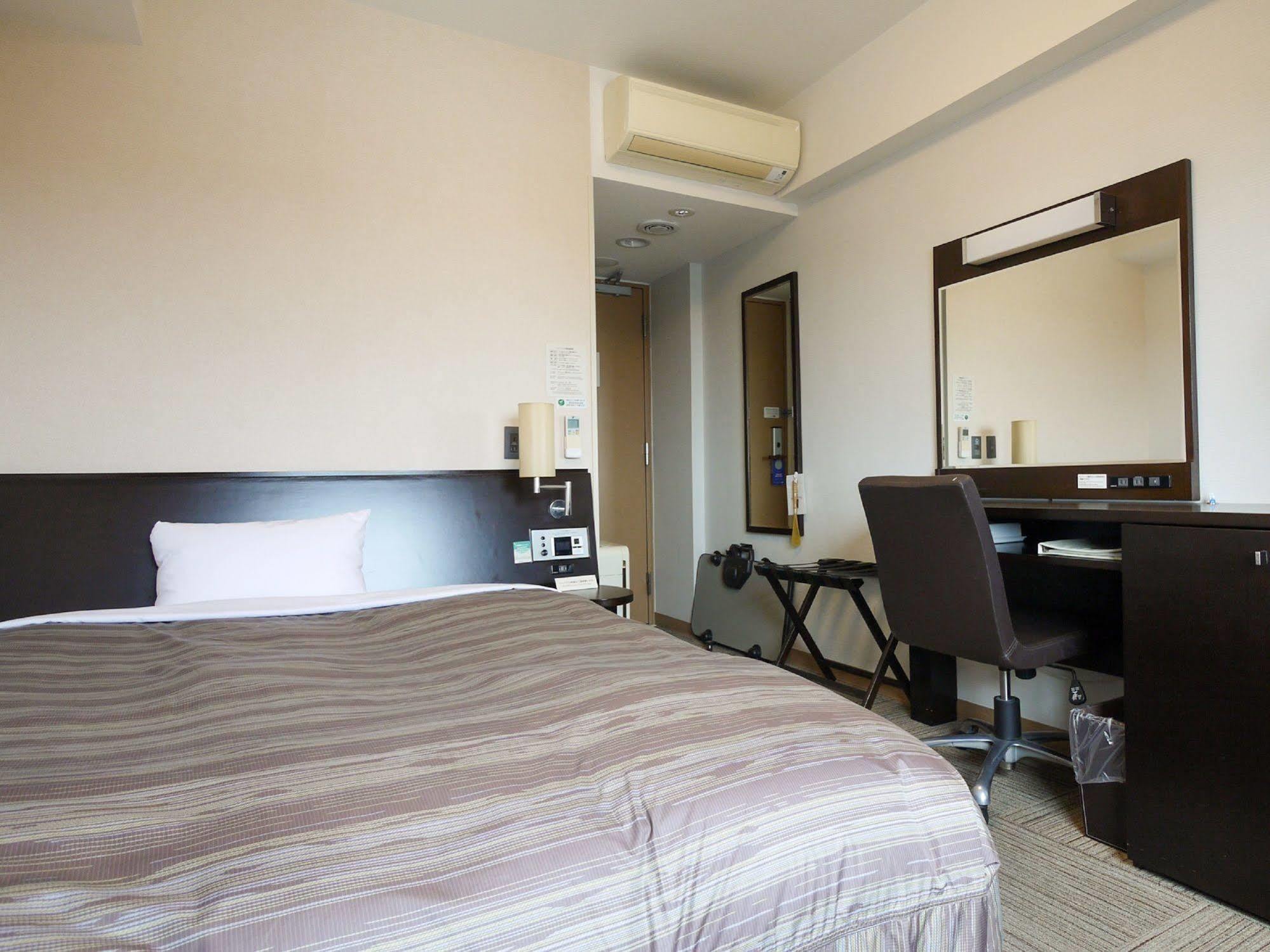 Hotel Route-Inn Koga Ekimae Extérieur photo